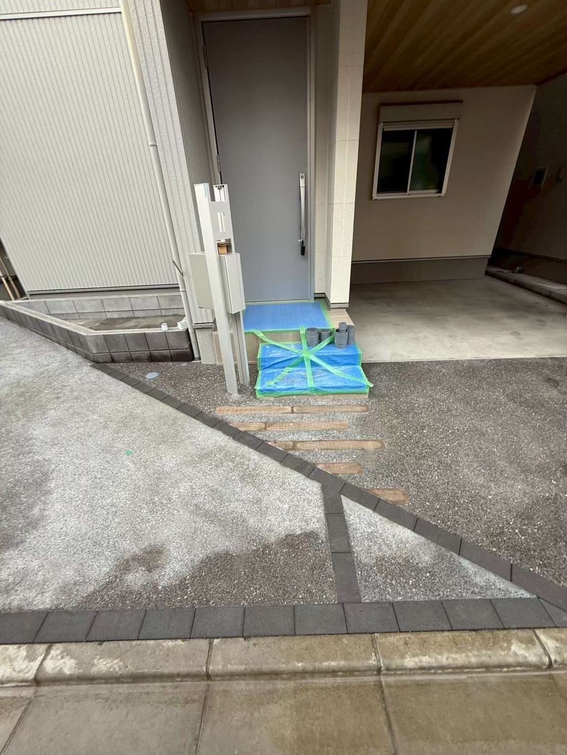 江戸川区 外構完成｜玄関前（C号棟）