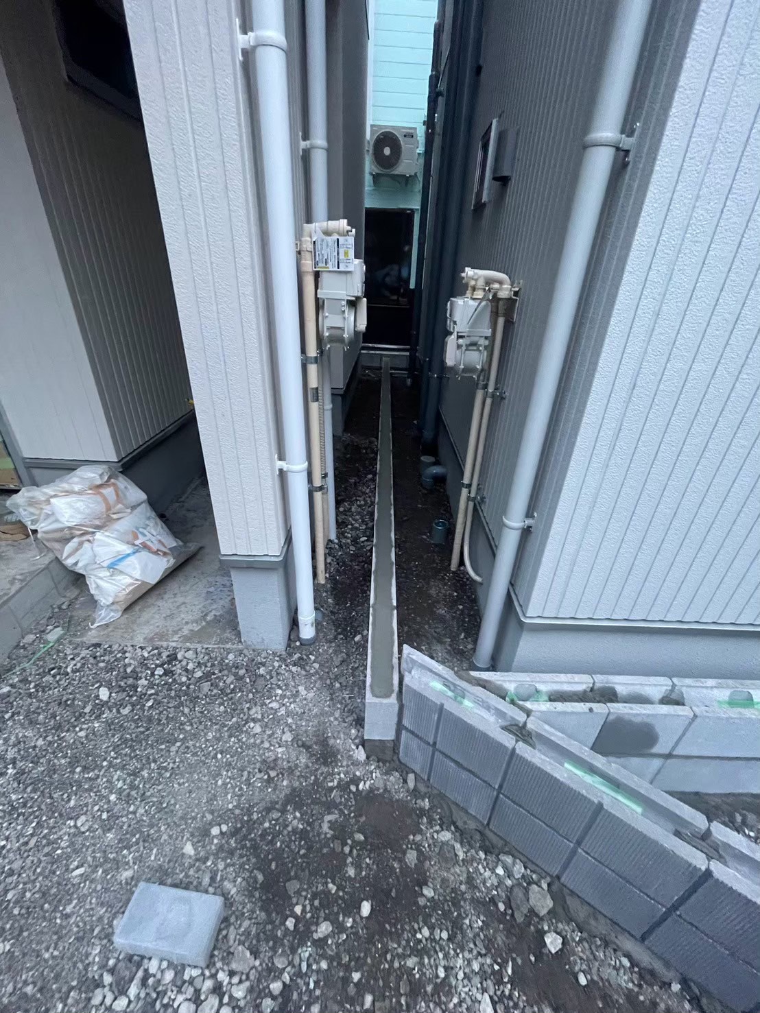 江戸川区 新築外構施工途中｜花壇スペース（C号棟）