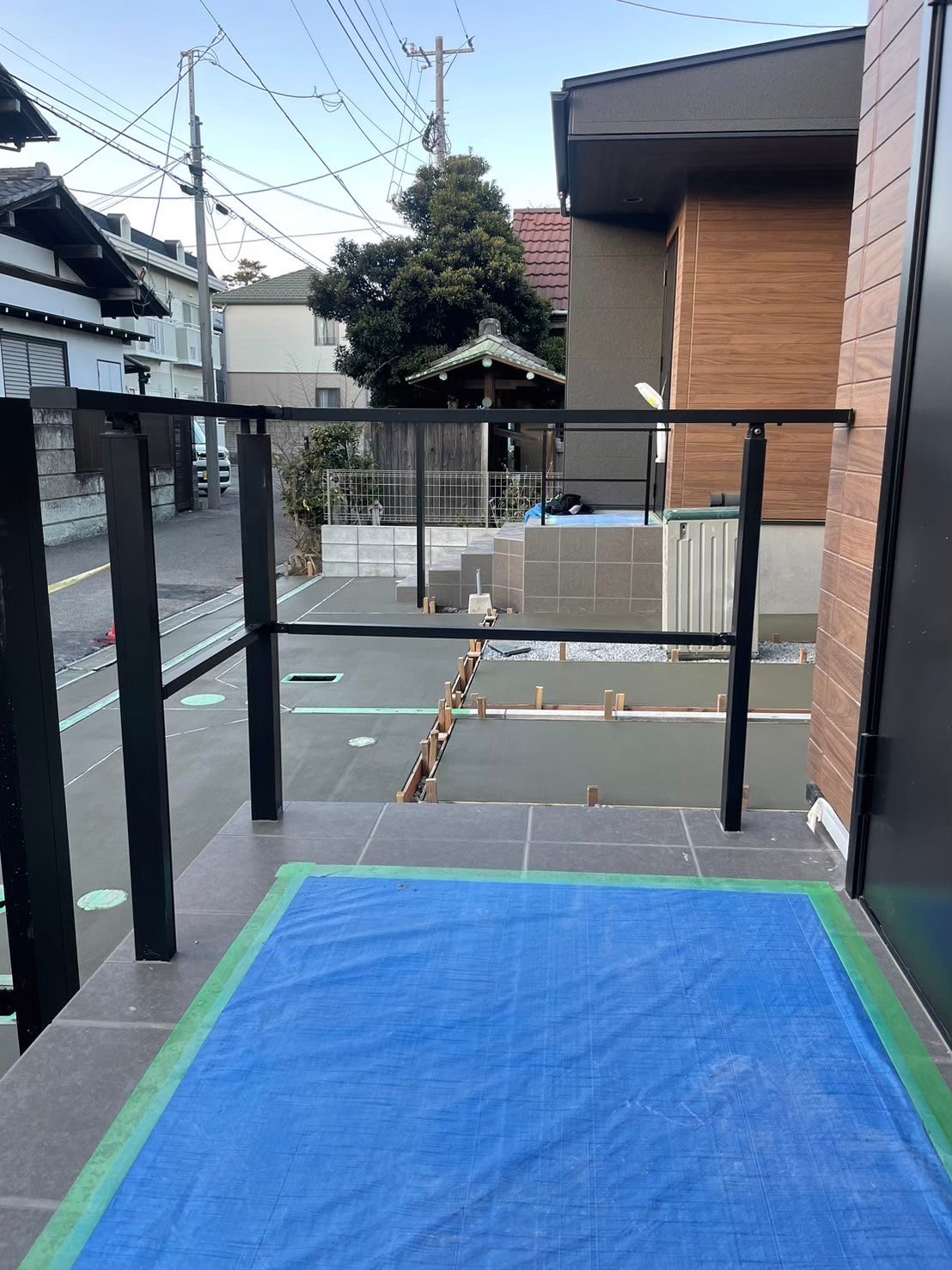 市川市 外構完成｜玄関前（B号棟）